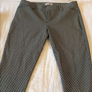 Black and white cropped pant